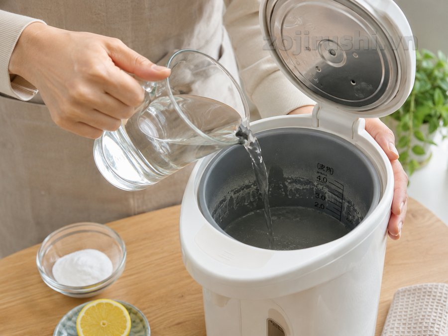 Cách vệ sinh bình thủy điện Zojirushi và xử lý cặn nước an toàn 1 Cách vệ sinh bình thủy điện Zojirushi